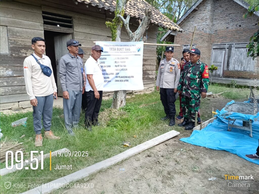 Pembangunan Jalan Usaha Tani Dusun 1 Desa Bukit Mas